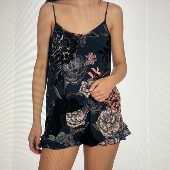 Midnight Bakery Floral print Robe and Pajama set - Picture 4 of 12